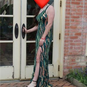 City Studio Green Sequin One Shoulder Gown Prom size 7/8